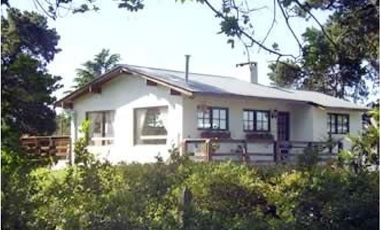 Complejo de Cabañas, quincho, c/u c/ piscina, parrilla, parque