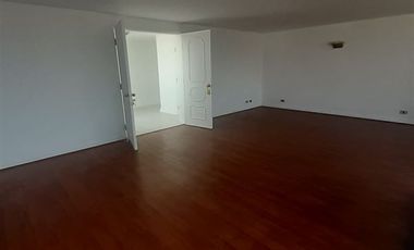 Departamento en venta de 3 dorm. en Vitacura
