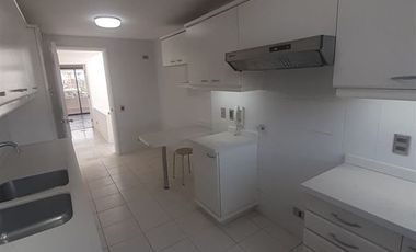 Departamento en venta de 3 dorm. en Vitacura