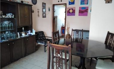 Casa en Lote Propio / Zona Barrio Raíces