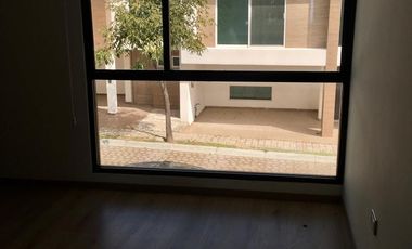 CASA EN RENTA EN  LOMAS DE ANGELOPOLIS PUEBLA $18,000