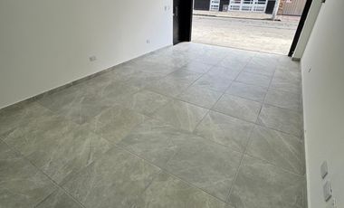 local en arriendo en inglés. Cod A3749