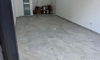 local en arriendo en inglés. Cod A3749