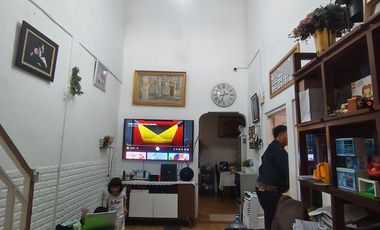 Rumah 2 Lt Strategis 7 Mnt ke Pintu Tol Margonda 3 Hadap Utara J-45576