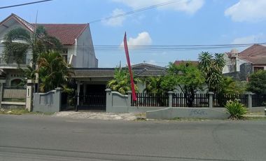 Rumah Luas di Kota Jogja dekat Kampus UIN dan Gembira Loka