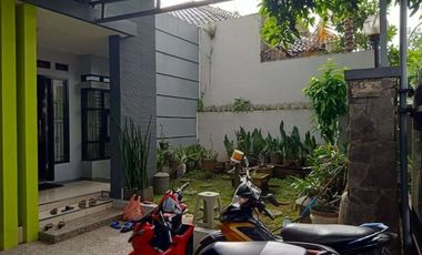Rumah Bagus 2 Lantai Strategis Siap Huni dekat Pasar Atas di Cimahi Tengah