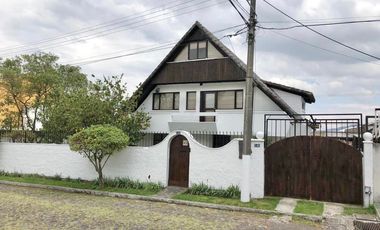 Venta casa independiente  valle de los chillos