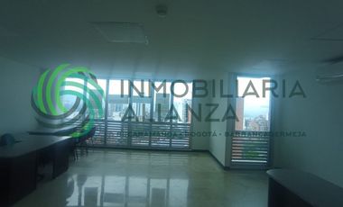 oficina en arriendo en bolarqui. Cod A17168