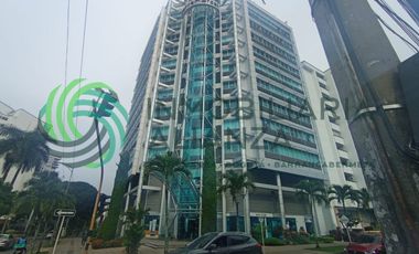 oficina en arriendo en bolarqui. Cod A17168