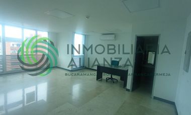 oficina en arriendo en bolarqui. Cod A17168