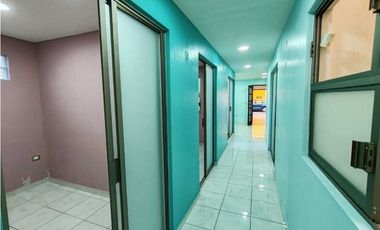 Local comercial en RENTA planta baja frente a Secretaria de cultura  x