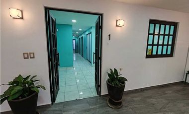 Local comercial en RENTA planta baja frente a Secretaria de cultura  x