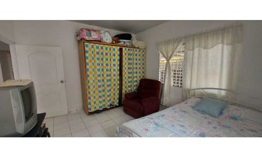 SE VENDE CASA 4 RECAMARAS + ESTUDIO CON TERRENO EN LAS CUMBRES