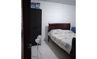 SE VENDE CASA 4 RECAMARAS + ESTUDIO CON TERRENO EN LAS CUMBRES