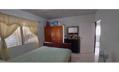SE VENDE CASA 4 RECAMARAS + ESTUDIO CON TERRENO EN LAS CUMBRES