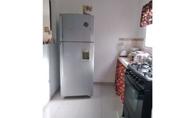 SE VENDE CASA 4 RECAMARAS + ESTUDIO CON TERRENO EN LAS CUMBRES