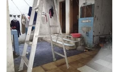 Dijual murah rumah lama di Johar Baru dekat Monas
