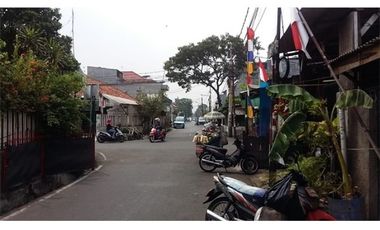 Dijual murah rumah lama di Johar Baru dekat Monas
