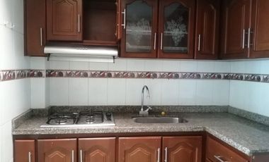 SE VENDE CASA COMERCIAL EN EL CENTRO DE ZIPAQUIR