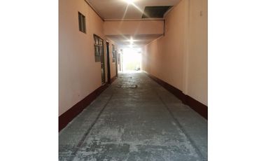 SE VENDE CASA COMERCIAL EN EL CENTRO DE ZIPAQUIR