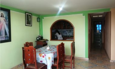 SE VENDE CASA COMERCIAL EN EL CENTRO DE ZIPAQUIR