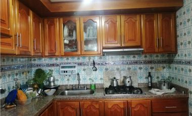 SE VENDE CASA COMERCIAL EN EL CENTRO DE ZIPAQUIR