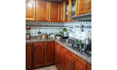 SE VENDE CASA COMERCIAL EN EL CENTRO DE ZIPAQUIR