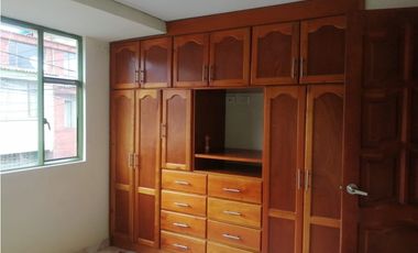 SE VENDE CASA COMERCIAL EN EL CENTRO DE ZIPAQUIR