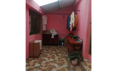 SE VENDE CASA COMERCIAL EN EL CENTRO DE ZIPAQUIR