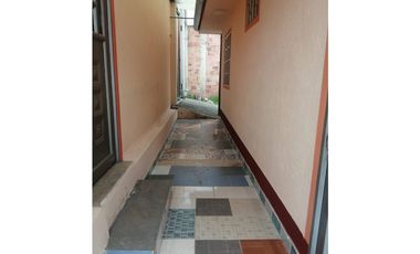 SE VENDE CASA COMERCIAL EN EL CENTRO DE ZIPAQUIR