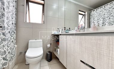 Casa en venta de 3 dorm. en Colina