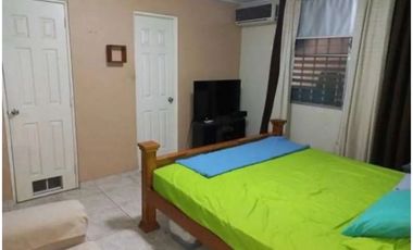 SE VENDE CASA CON PATIO EN BRISAS DEL GOLF. AM