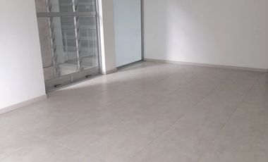 oficina en arriendo en el chico. Cod A51804