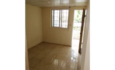 Se Vende Casa en La 24 de Diciembre $ 180k AB