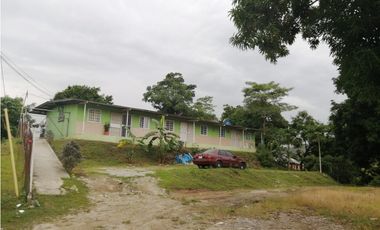 Se Vende Casa en La 24 de Diciembre $ 180k AB
