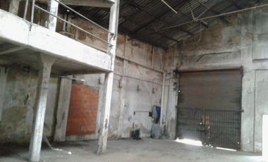 Barbaro Alquila 1000 m2 de Galpón  en San Martin