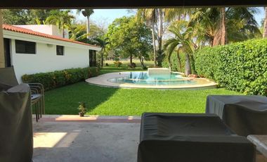 Casa residencial de lujo, en venta, Club de golf La Ceiba