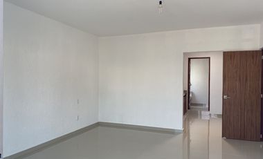 A un costado de Sumiya