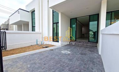 2 Bedrooms Townhouse in Rattanakorn Village 20  Siam Country Club H011704