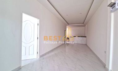 2 Bedrooms Townhouse in Rattanakorn Village 20  Siam Country Club H011704