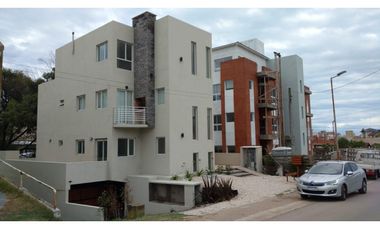 Departamento en venta  en Mar de Ostende Colon  548