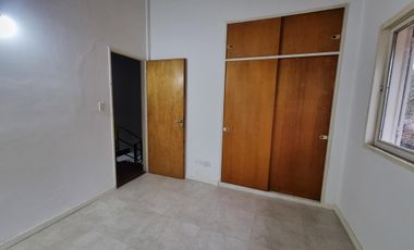 VENTA DUPLEX 4 AMBIENTES. APTO CREDITO