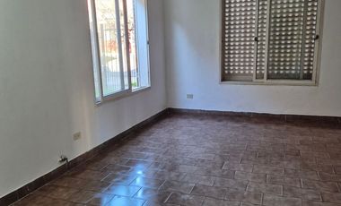 VENTA DUPLEX 4 AMBIENTES. APTO CREDITO