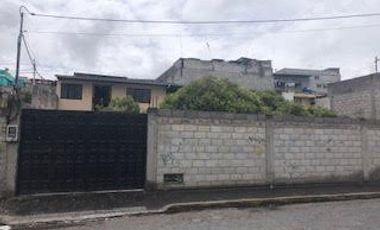 CASA DE VENTA INDEPENDIENTE CON TERRENO, SECTOR CALDERON, BARRIO LUZ Y VIDA, SE ACEPTA CANJE