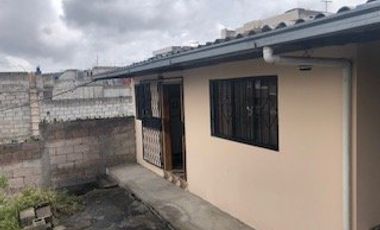 CASA DE VENTA INDEPENDIENTE CON TERRENO, SECTOR CALDERON, BARRIO LUZ Y VIDA, SE ACEPTA CANJE