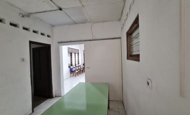 Rumah disewakan di Tebet Timur Jaksel