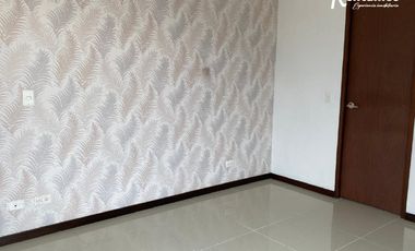 apartamento en arriendo en el esmeraldal. Cod A775073