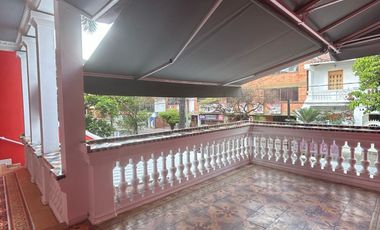 comercial (casa para comercio) en arriendo en granada. Cod A118996