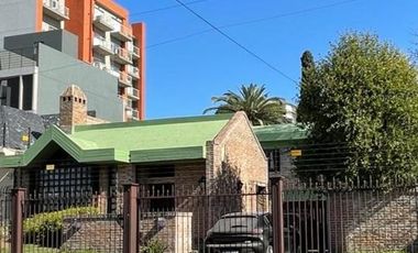 Casa en venta en Moron Centro