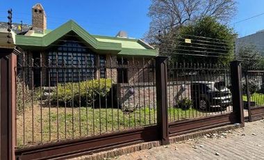 Casa en venta en Moron Centro